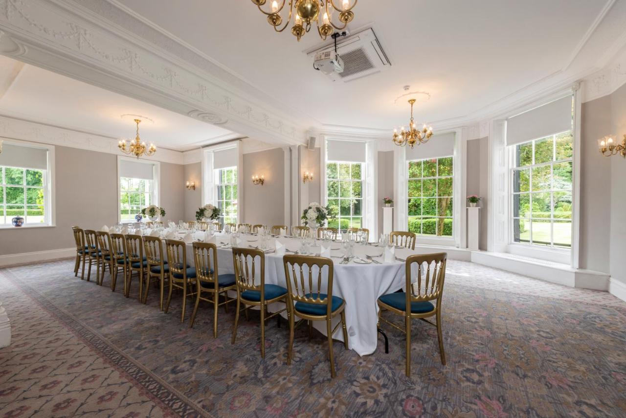 Statham Lodge Hotel Уорингтън Екстериор снимка