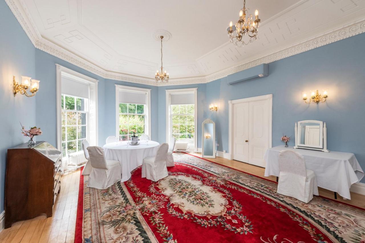 Statham Lodge Hotel Уорингтън Екстериор снимка