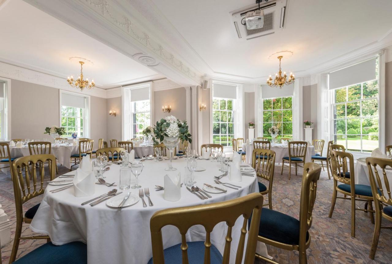 Statham Lodge Hotel Уорингтън Екстериор снимка